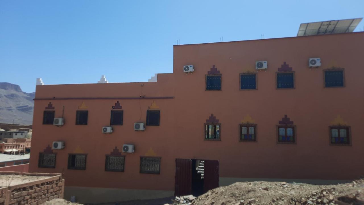 Dar Ilyana Hotel Ait Tiourhza Ngoại thất bức ảnh